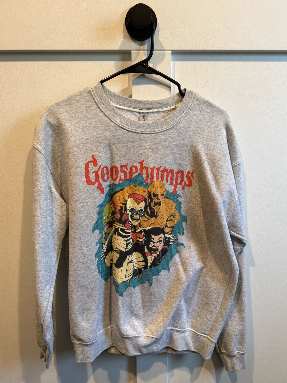 Gildan Gray Goosebumps Graphic Crewneck Sweater